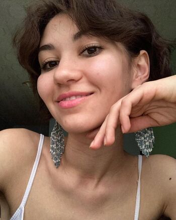 Adorable_dina