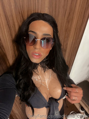 adriana_queer
