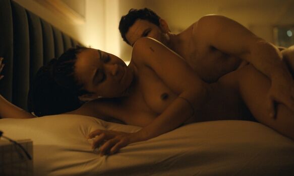 Aisha Dee