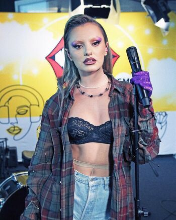Alexandra Stan