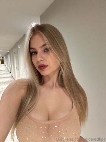 aliceredlips