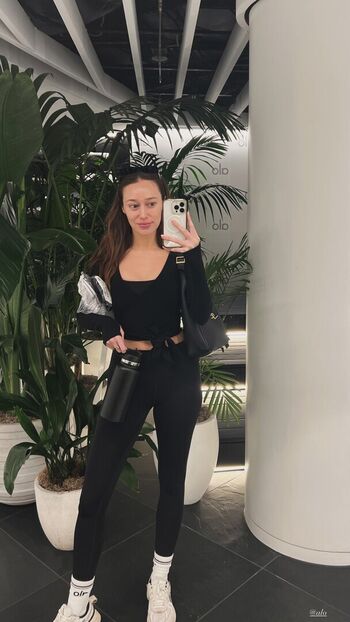 Alycia Debnam Carey
