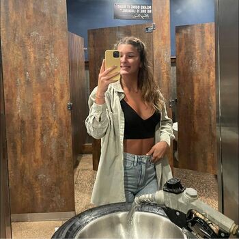 Alyssa Schwimer