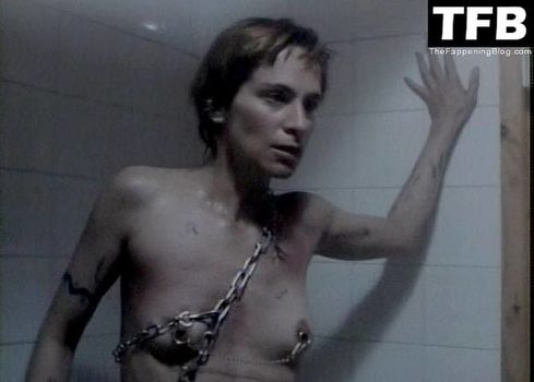 Amanda Plummer