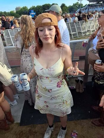 Amybeth McNulty