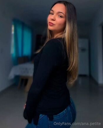 ana.petite