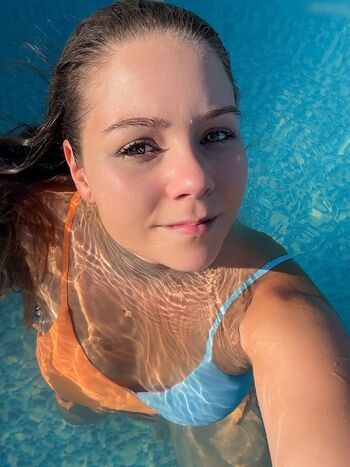 Anastasia_rose_official