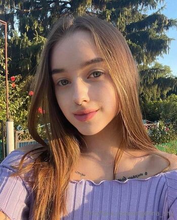 angelina_shy