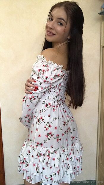 anika_cherry