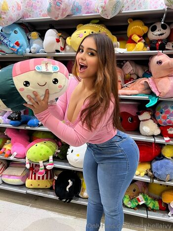 annabellaivy
