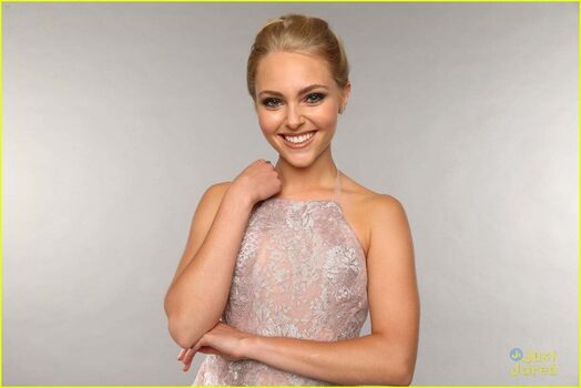AnnaSophia