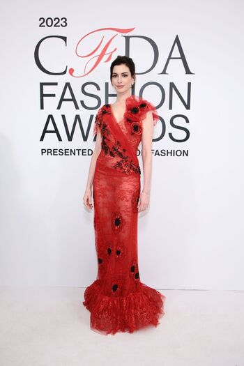 Anne Hathaway