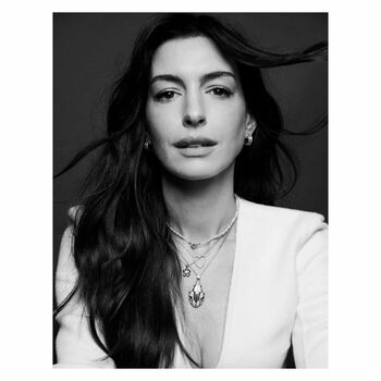 Anne Hathaway