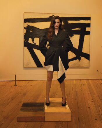 Anne Hathaway