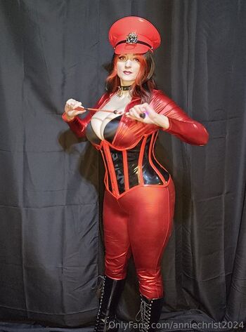 Annie Christ
