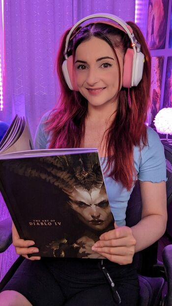 AnnieFuchsia