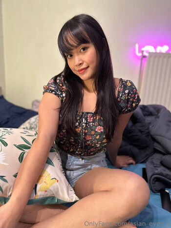 asian_eyes_v