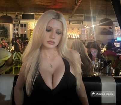 BestBlondiiecb