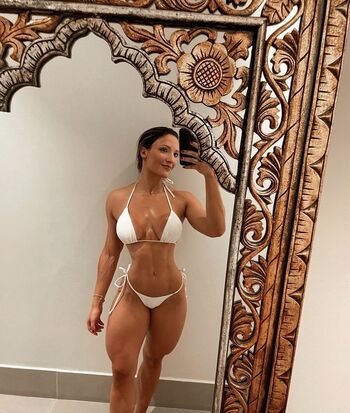 Bia Mesquita