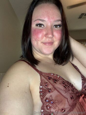 bisexualcollegegirl