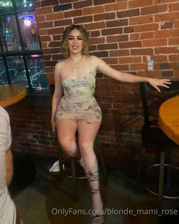 blonde_mami_rose
