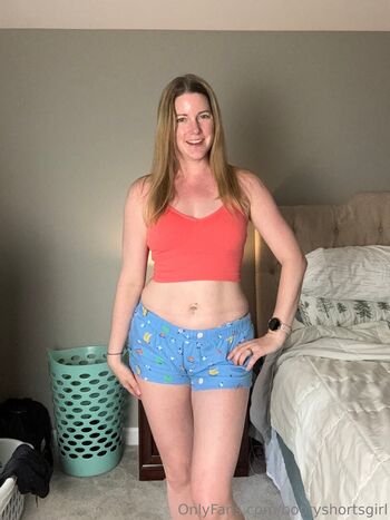bootyshortsgirl