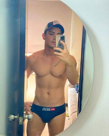 boyfromphub