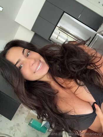 brunetttebaddie