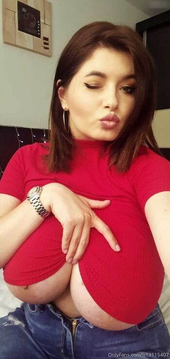 Busty_Ema
