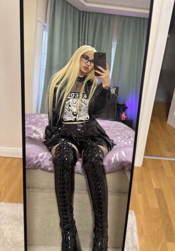 callmegoddesszara