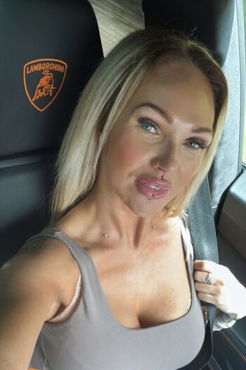 Camilla Jayne