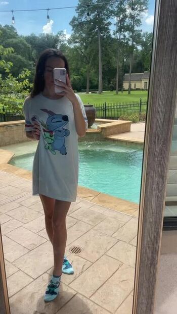 Cayla Bri