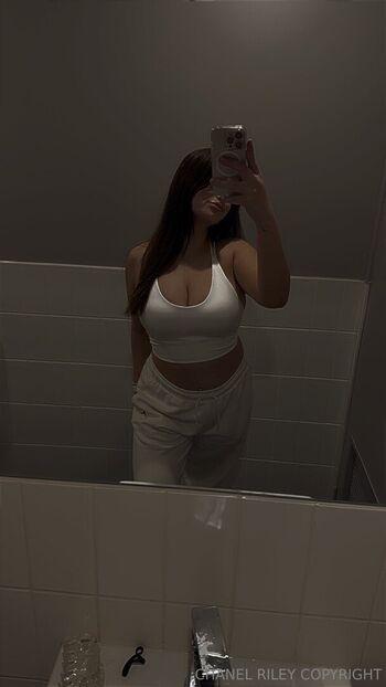 chanelrileyfree