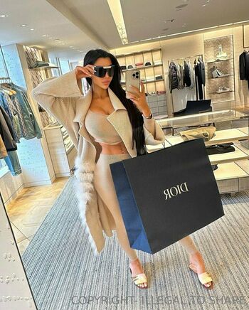 Chloe Khan