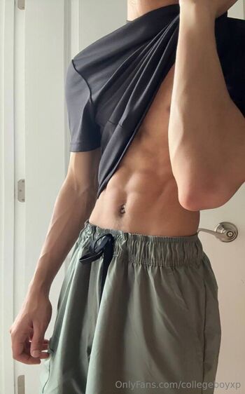 collegeboyxp