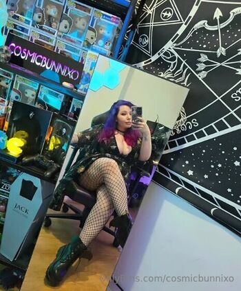 Cosmicbunnixo