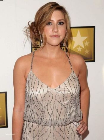 Eden Sher