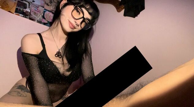 Emilyy Manson