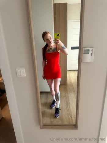 emma.fox.red