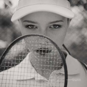 Eva Lee Model