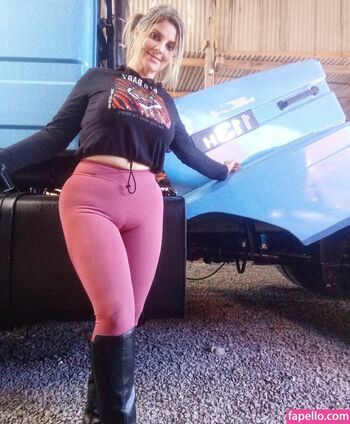 Felina_Cris