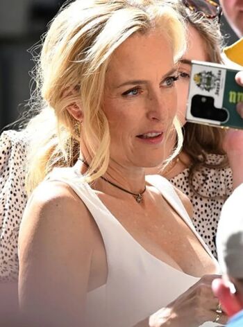 Gillian Anderson