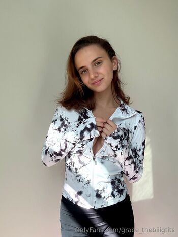 grace_thebiiigtits