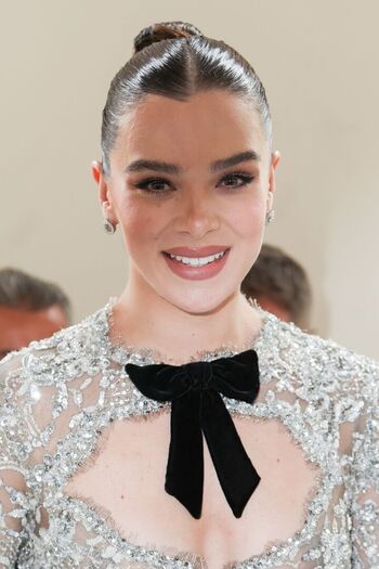 Hailee Steinfeld