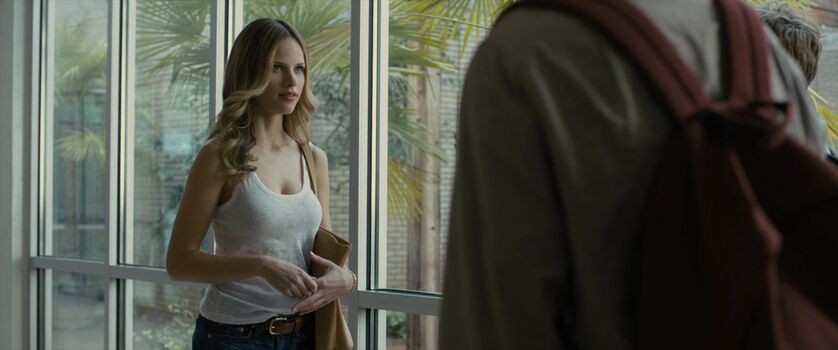 Halston Sage