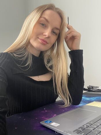 hell_lenaa