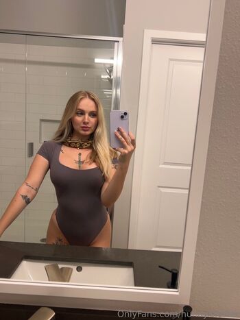 hunny.blonde