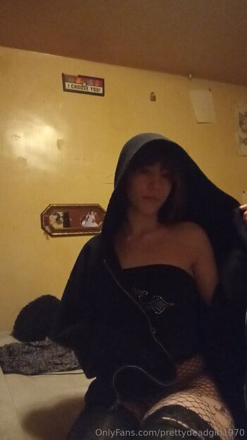 imprettydeadgirl