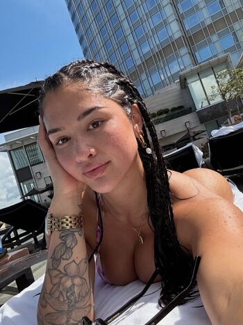 _izzyflannery_