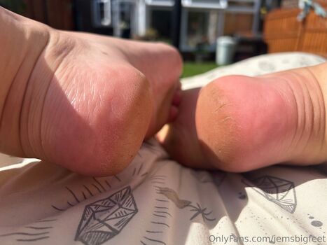 jemsbigfeet